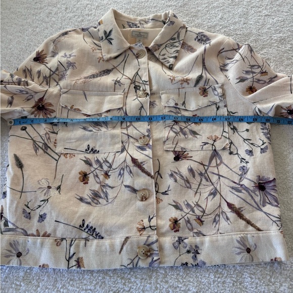Pretty floral linen blend jacket! Perfect for spring/ summer! - Picture 6 of 8